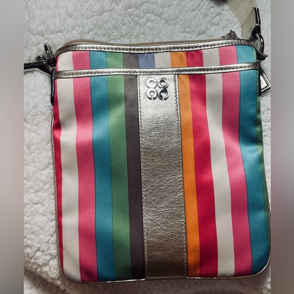 Coach Handbags - NWOT-Coach Julia Legacy Swing Pack